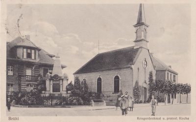 Kriegerdenkmal und protest. Kirche 1931